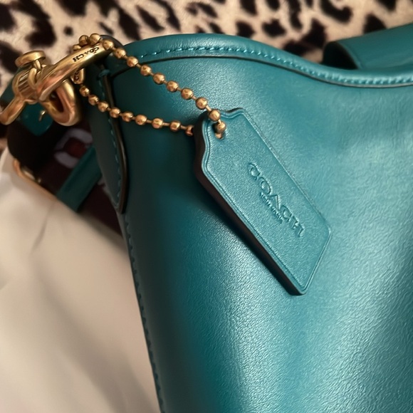 Brand New Coach Leather shoulder bag - Picture 3 of 7